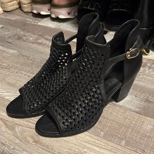 Dione, Elegant Black Mesh Heeled Sandals